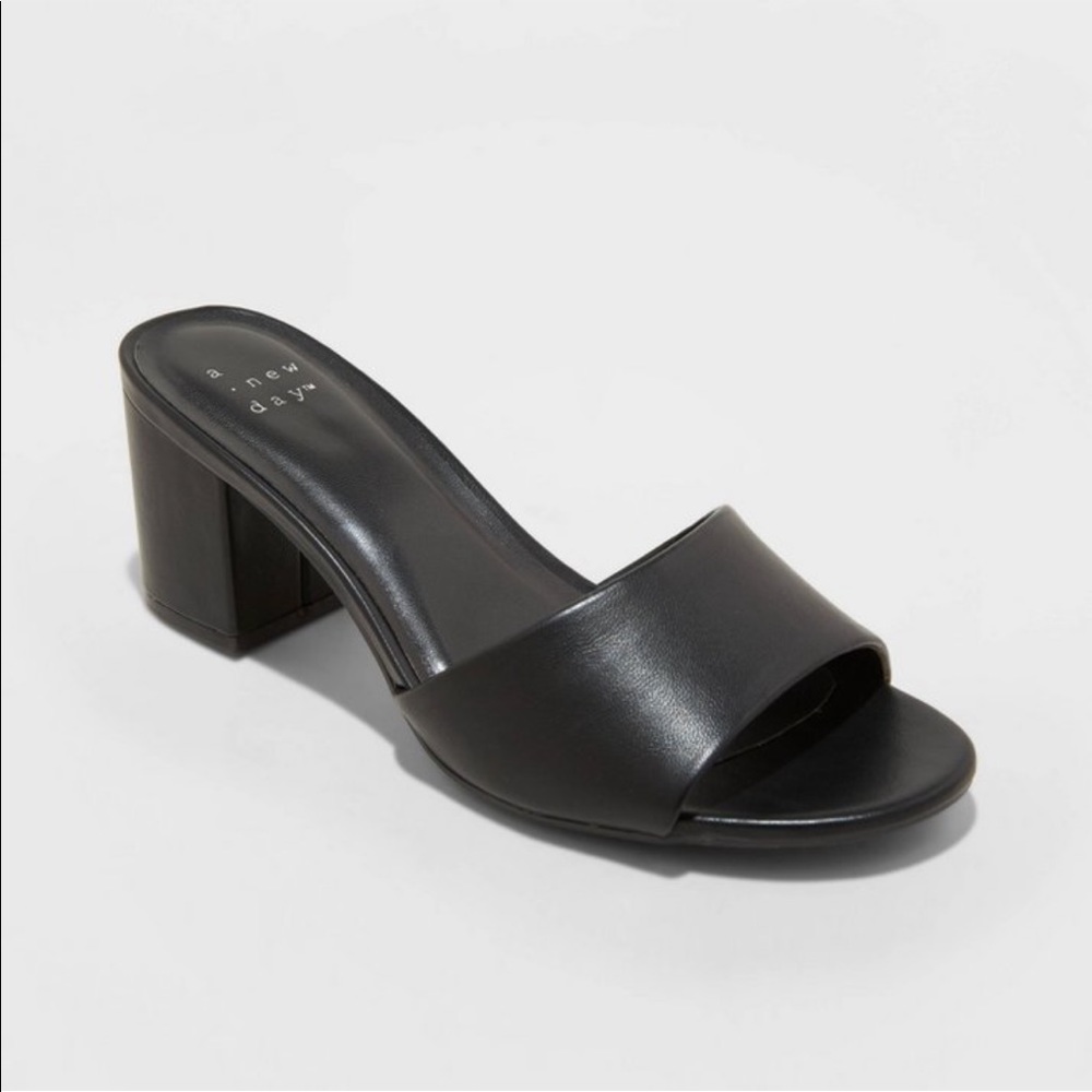 A New Day Block Heel Sandal NWT